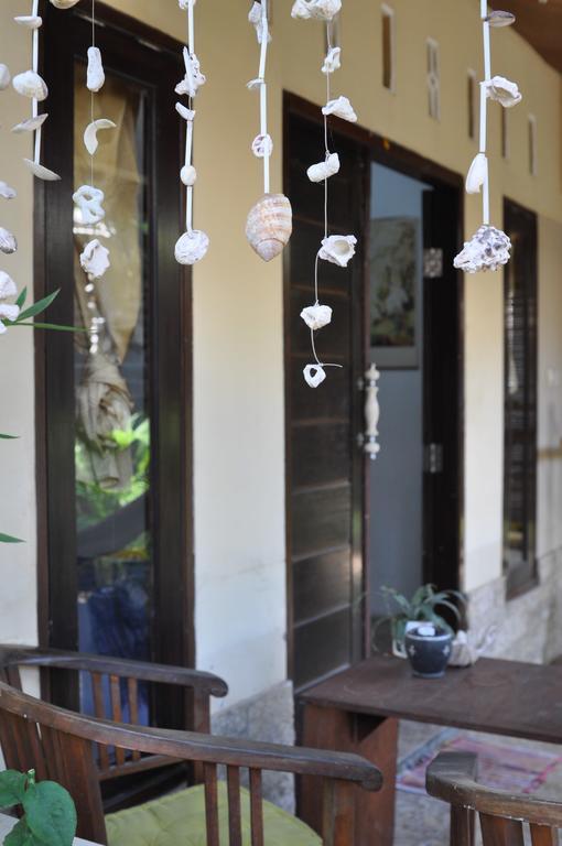 Three Little Birds Homestay Gili Trawangan Exterior photo